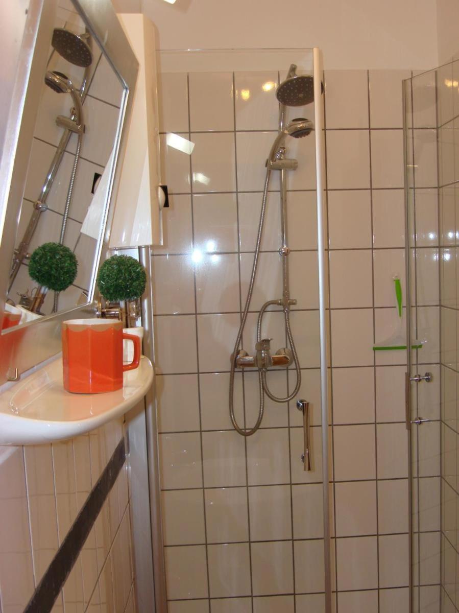 Mosel Ferienhaus Kleine Merle ツェル・アン・デル・モーゼル エクステリア 写真