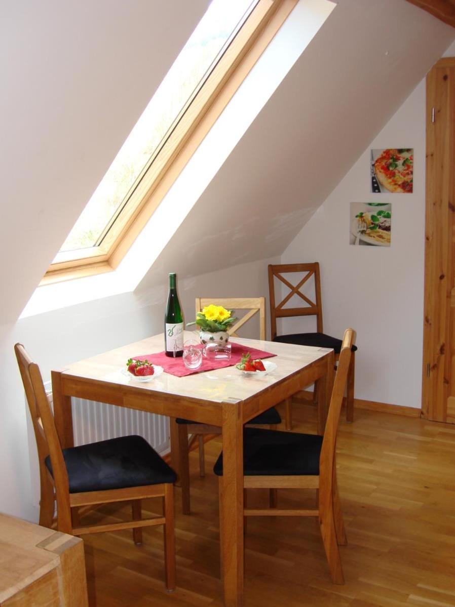Mosel Ferienhaus Kleine Merle ツェル・アン・デル・モーゼル エクステリア 写真